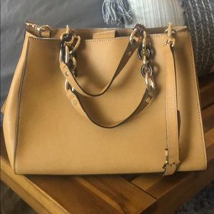 Michael Kors tote